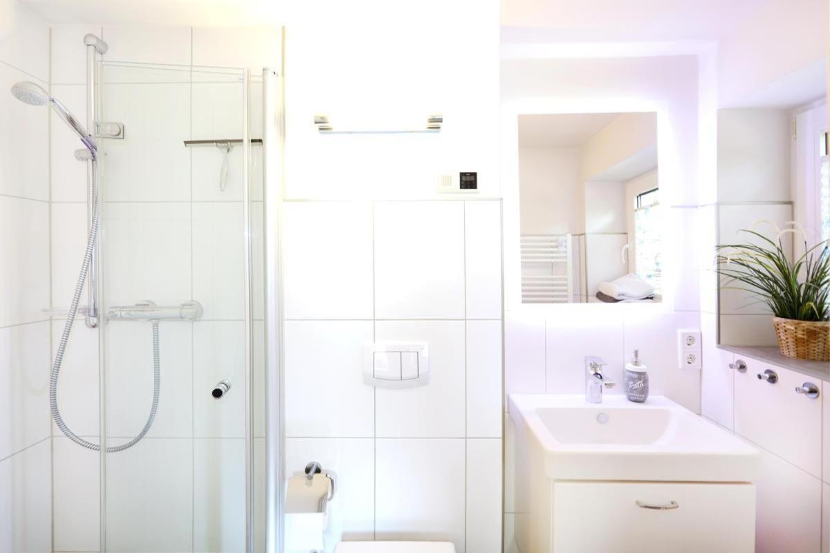 Appartement & Ferienwohnungen Thiess Росток Экстерьер фото